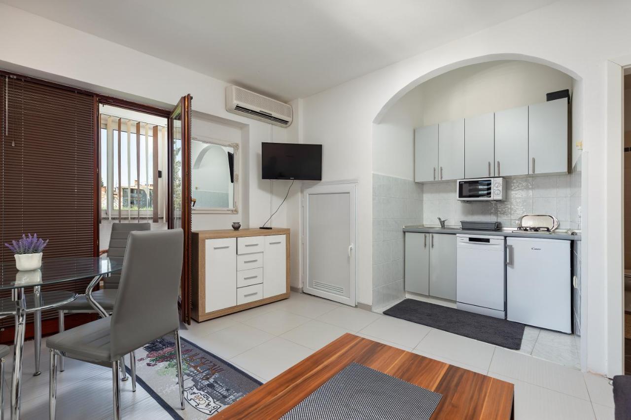 Top Central Apartments Pula Exterior foto