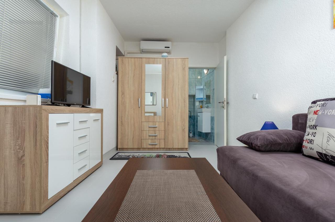 Top Central Apartments Pula Exterior foto