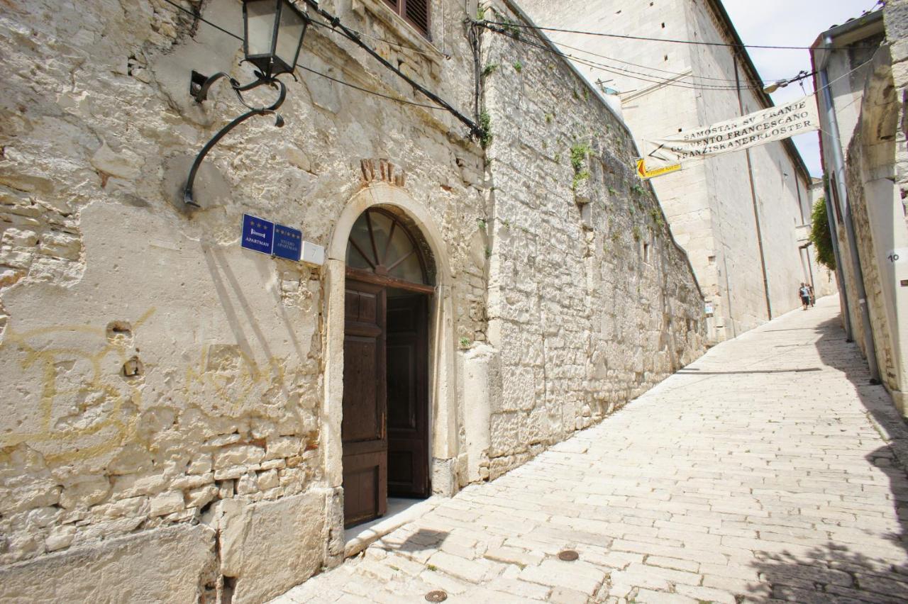 Top Central Apartments Pula Exterior foto