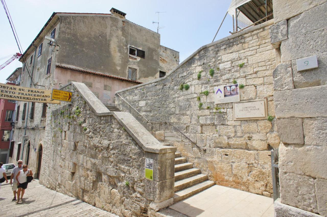 Top Central Apartments Pula Exterior foto